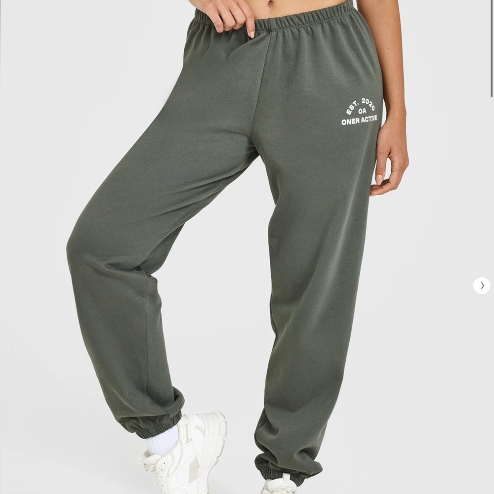 ONER ACTIVE -  LIGHTWEIGHT JOGGERS WITH GRAPHIC - Picture 2 of 7